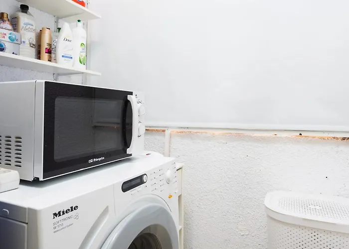 Tms Veramar2, Seafront, Ac, Pool & Parking 아파트 *